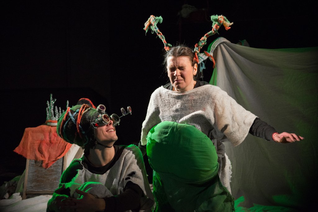 Эмиль Большая голова. Центр Современной Драматургии, г. Омск