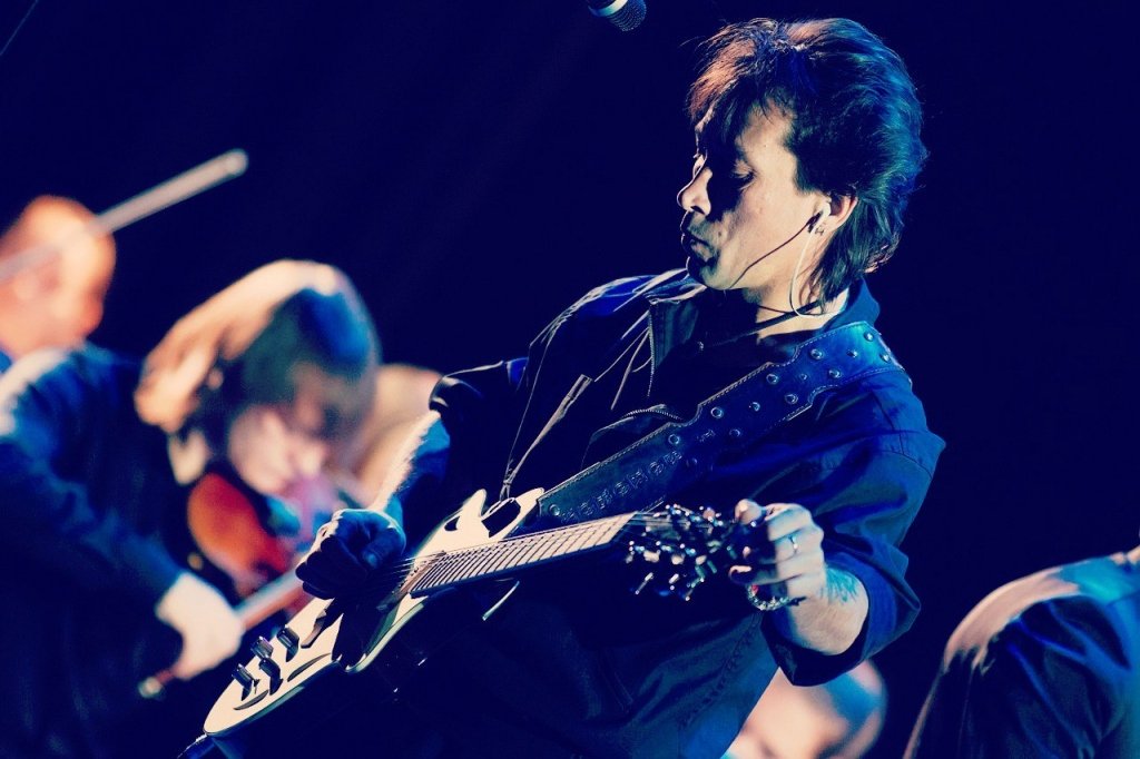 Лучшие хиты группы "КИНО" С ОРКЕСТРОМ. "Симфонические огурцы"