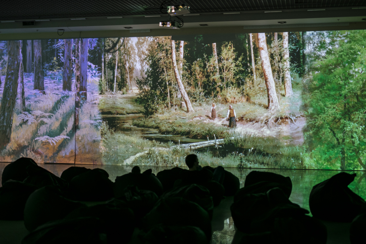 Мультимедийная выставка "Шишкин. Одинокие леса"