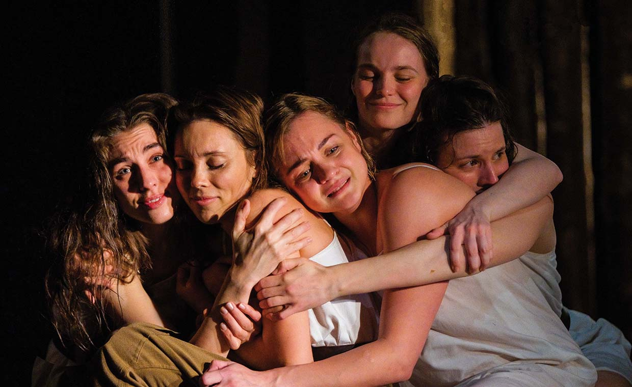 А зори здесь тихие...