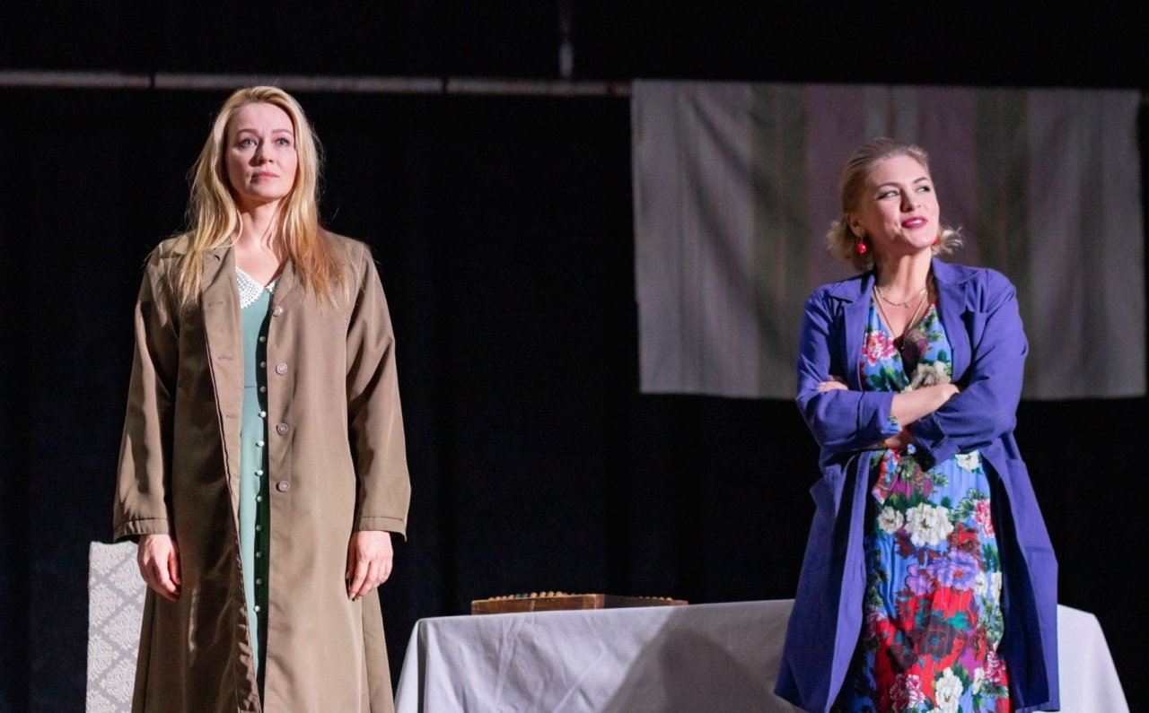 Вот и свела судьба нас