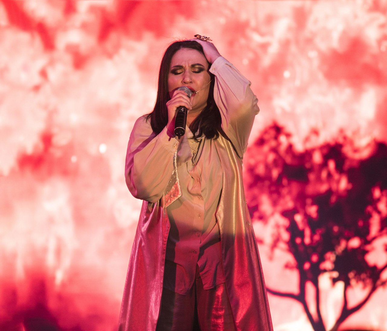 "Девичник". Максим Холл. 12+