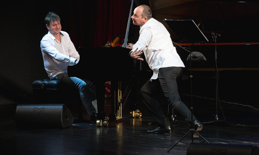 Музыкальный спектакль «Соло на двоих»