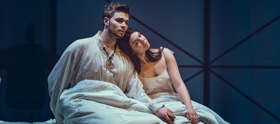 Фестиваль "Золотая Маска" в Екатеринбурге - спектакль "Влюбленный Шекспир" Театр им.А.С Пушкина