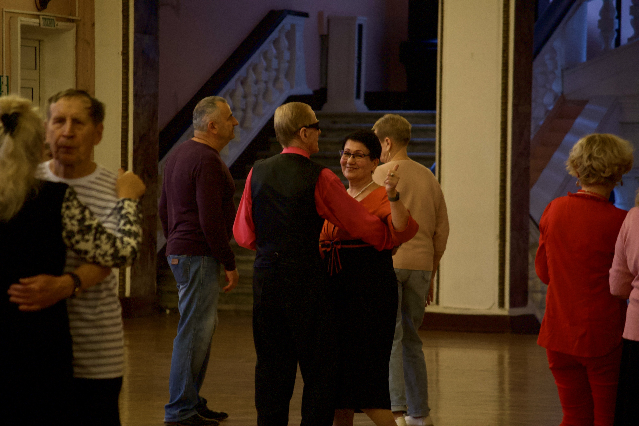 Танцевальный вечер "Для тех, кому за..."