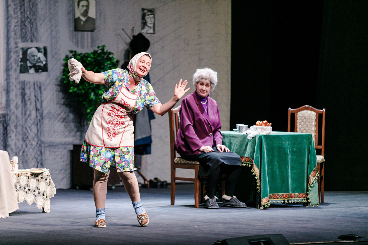 РАНЕВСКАЯ. ОДИНОКАЯ НАСМЕШНИЦА.