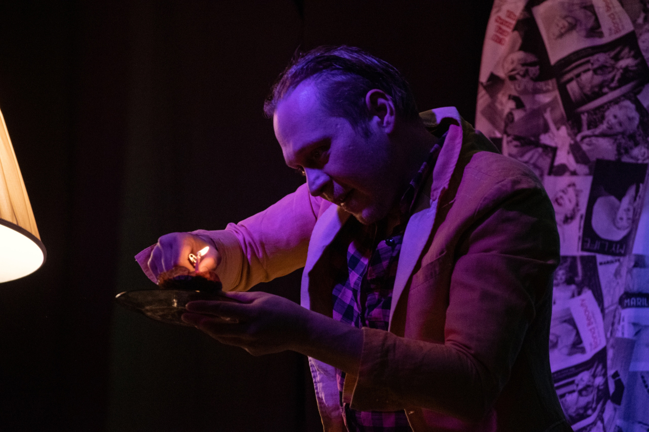 Уикенд на двоих - мастерская сатиры