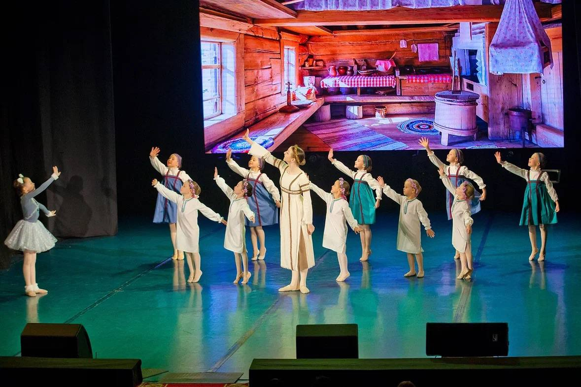 БАЛЕТ-СКАЗ СЕРЕБРЯНОЕ КОПЫТЦЕ