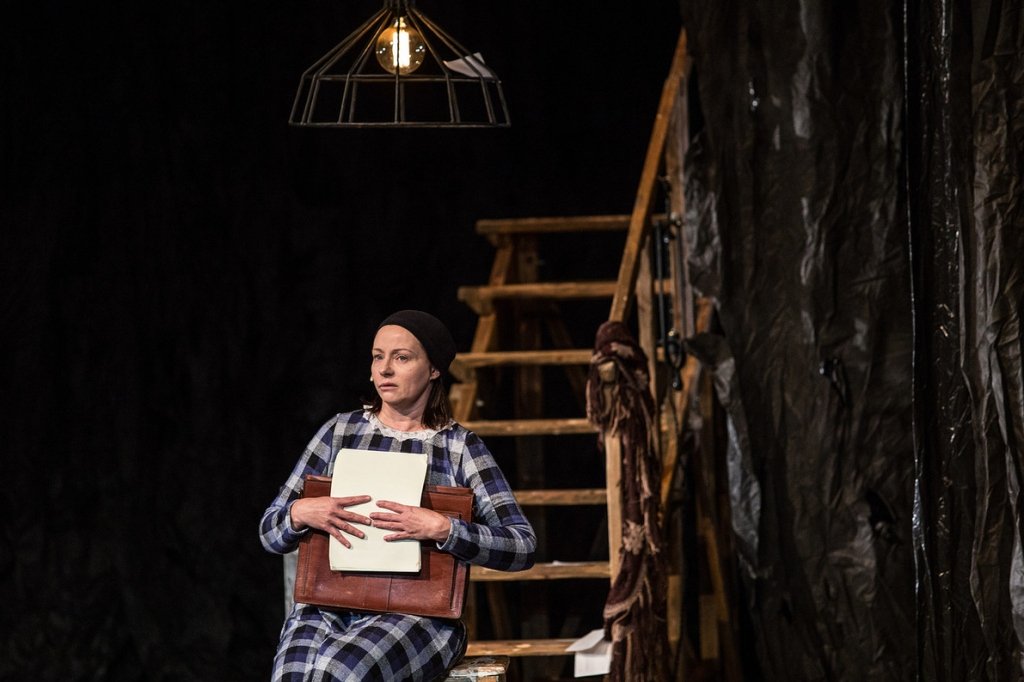 Спектакль "МИЗЕРИ"