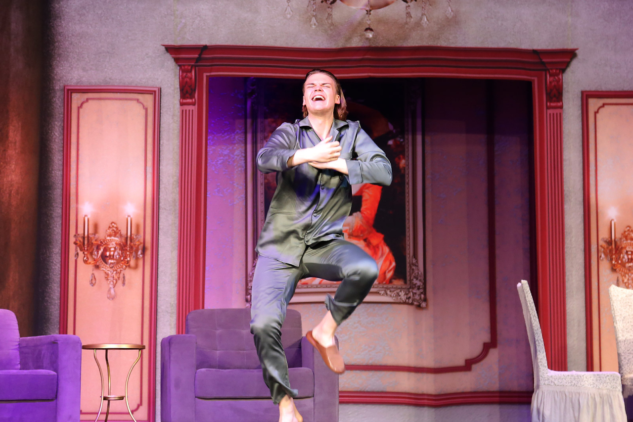 Танго на шестерых