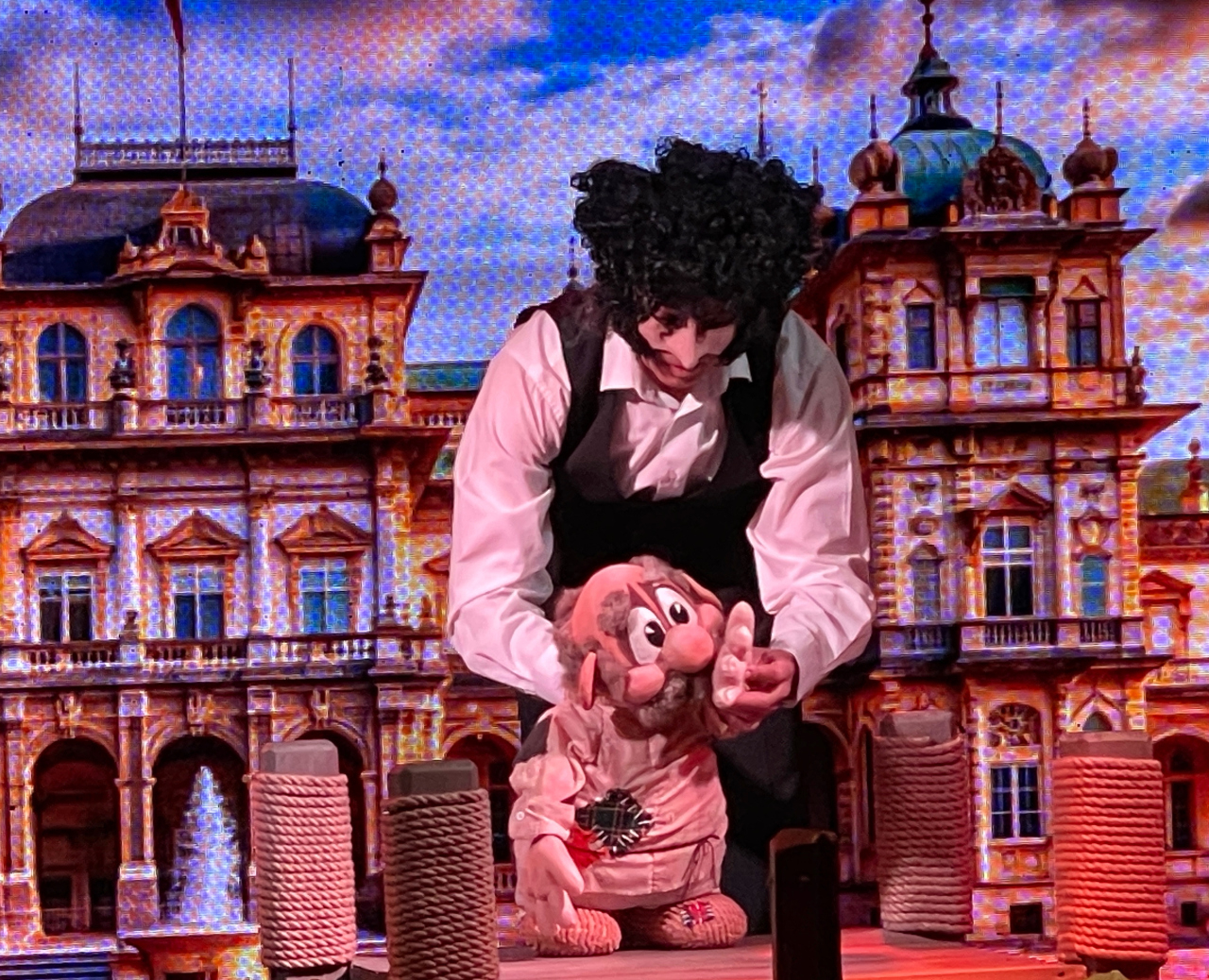 "Сказка о рыбаке и рыбке". Максим Холл. 0+