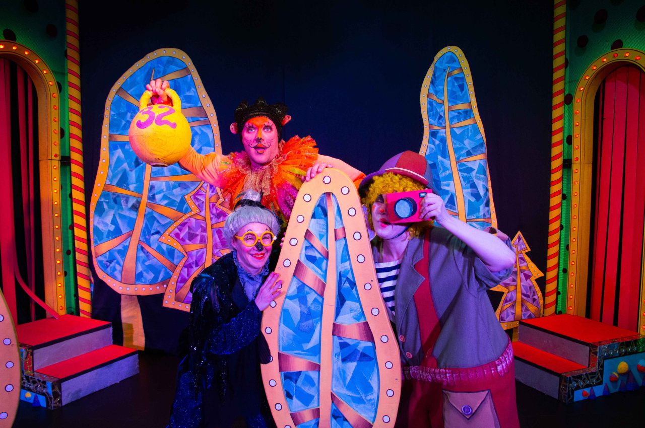 Лев и Мышка-Никудышка