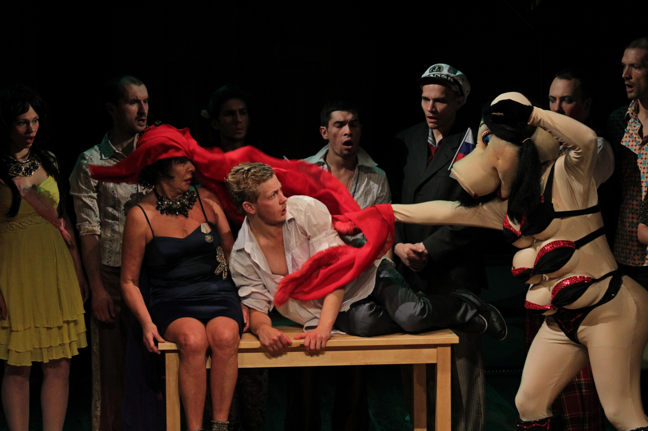 Скрипка, бубен и утюг