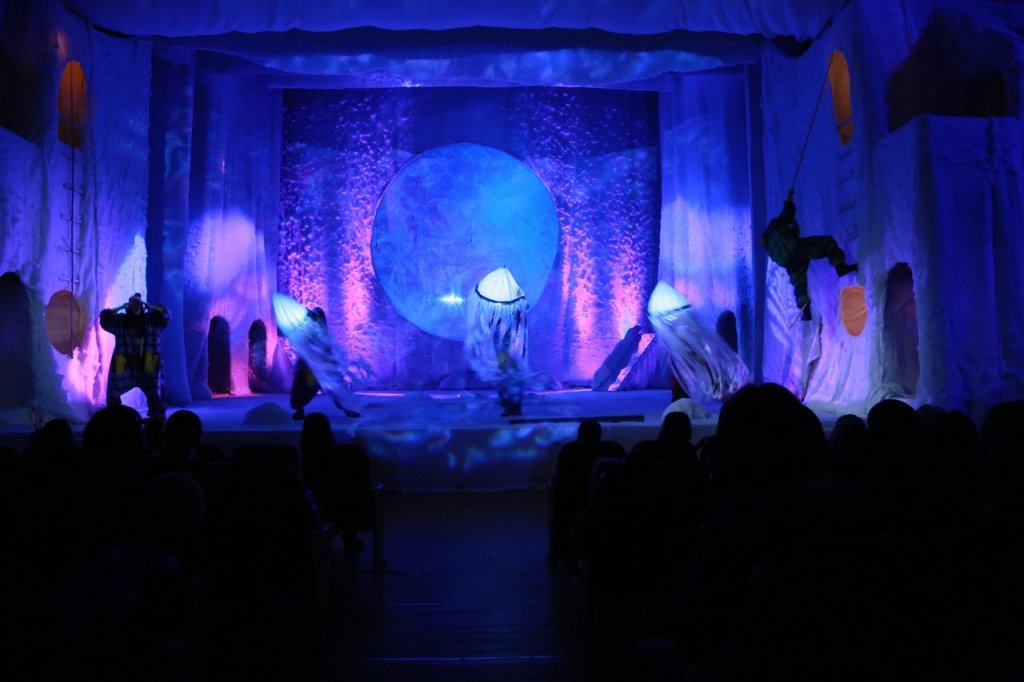 Снежное шоу для малышей "Новогодние шалости"