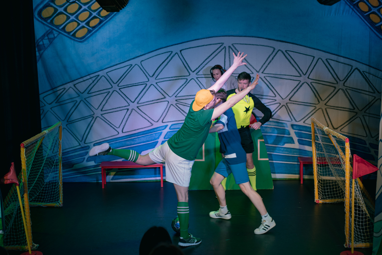 Федя и Вика в стране Футболии