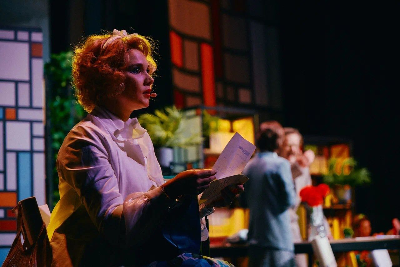 Служебный роман