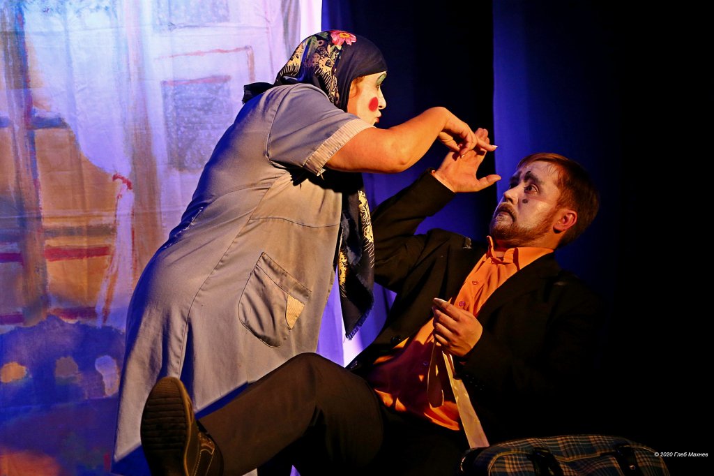 Любовь ещё быть может...