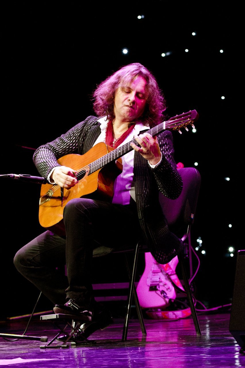 ВИКТОР ЗИНЧУК с программой «Неоклассика и не только...»