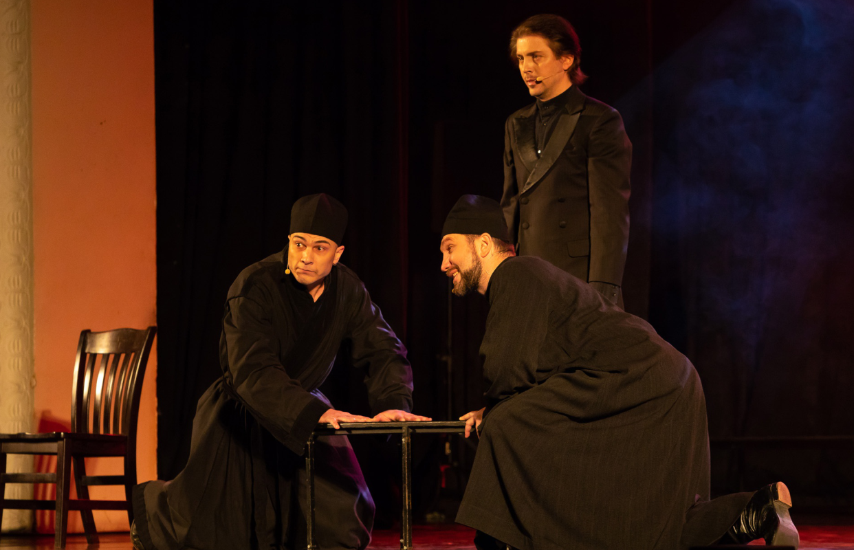 Рок-опера «КарамазоВЫ»