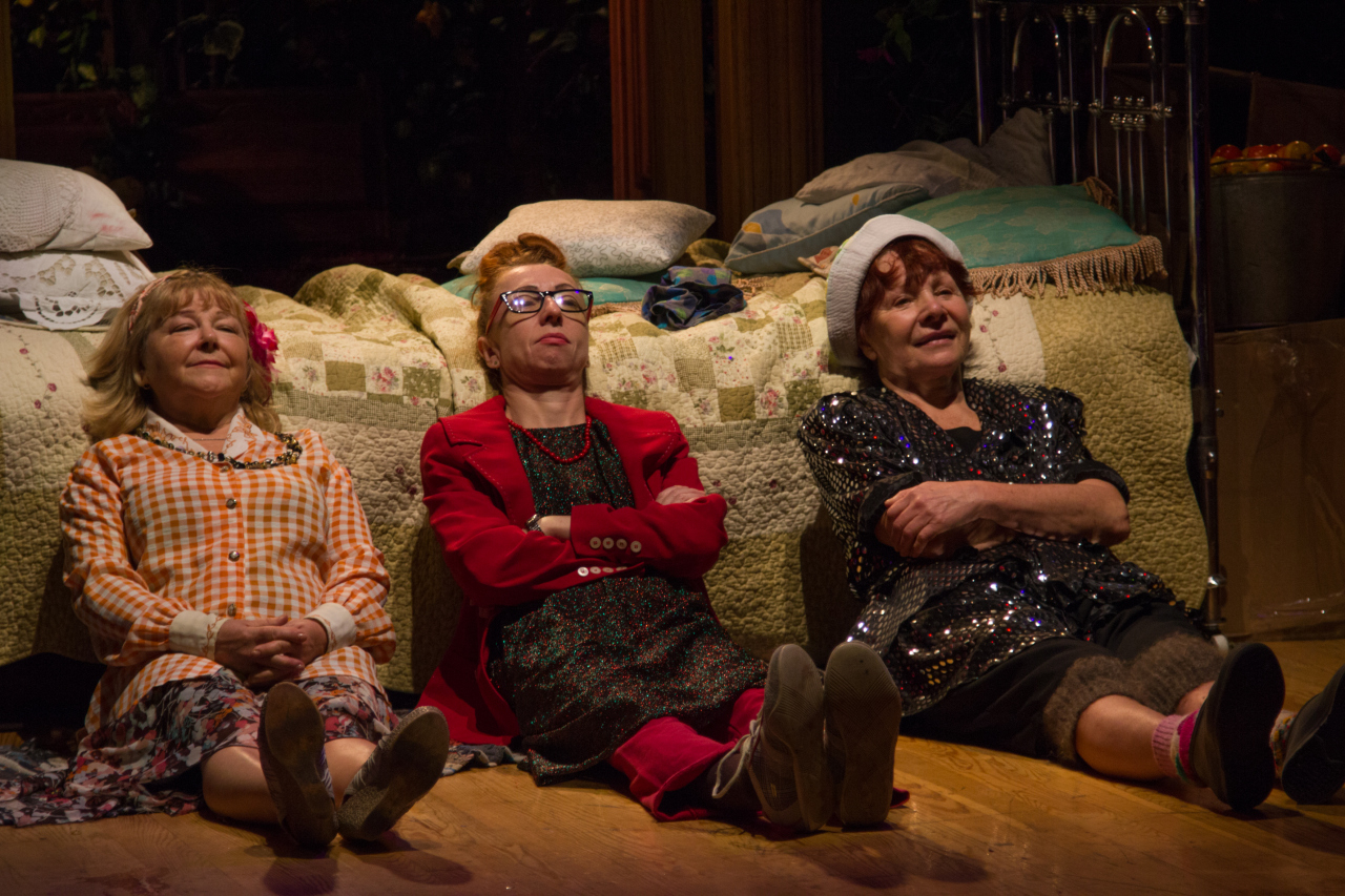 Дыроватый камень