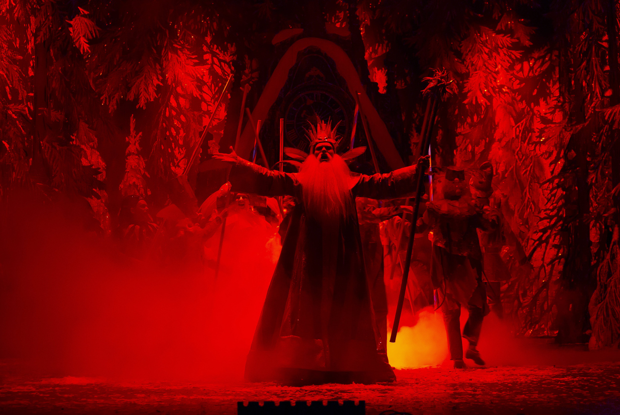 Московская премьера зимней сказки "ДВЕНАДЦАТЬ МЕСЯЦЕВ" от режиссёра Московского театра Н. Сац В. Меркулова