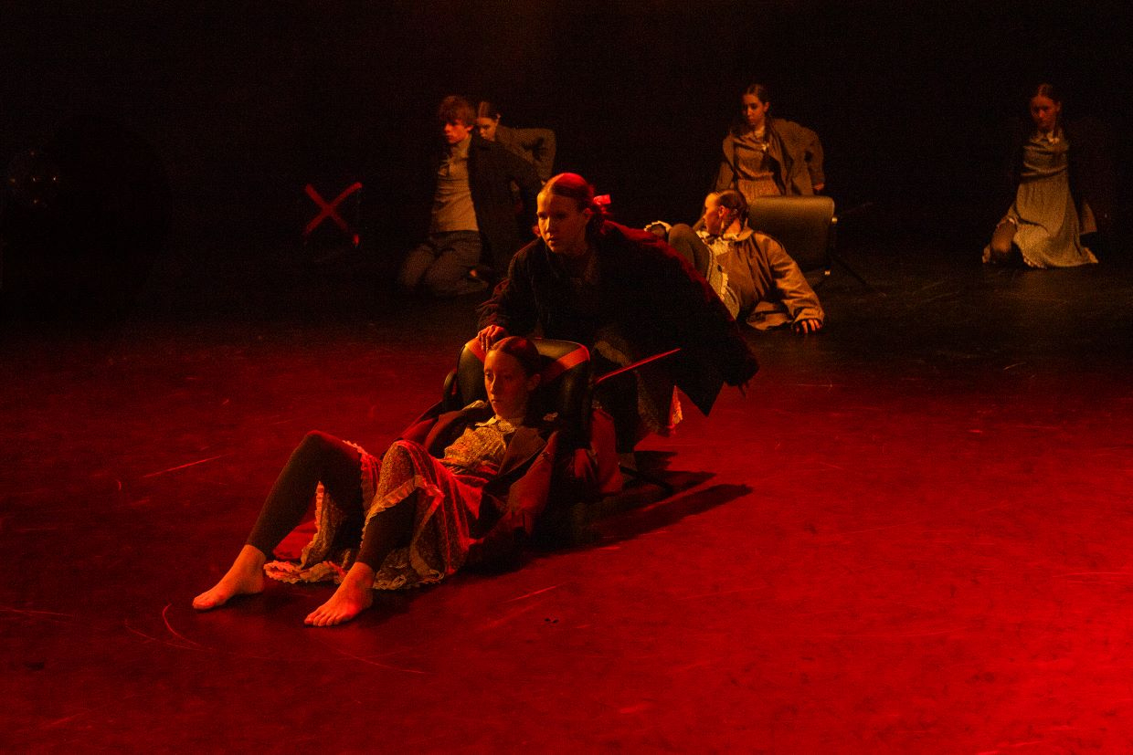 Спектакль «Молодая Гвардия» Театр танца «БОЛЕРО+» в рамках конкурса "Щелкунчик приглашает" (сцена ТБ "Щелкунчик")