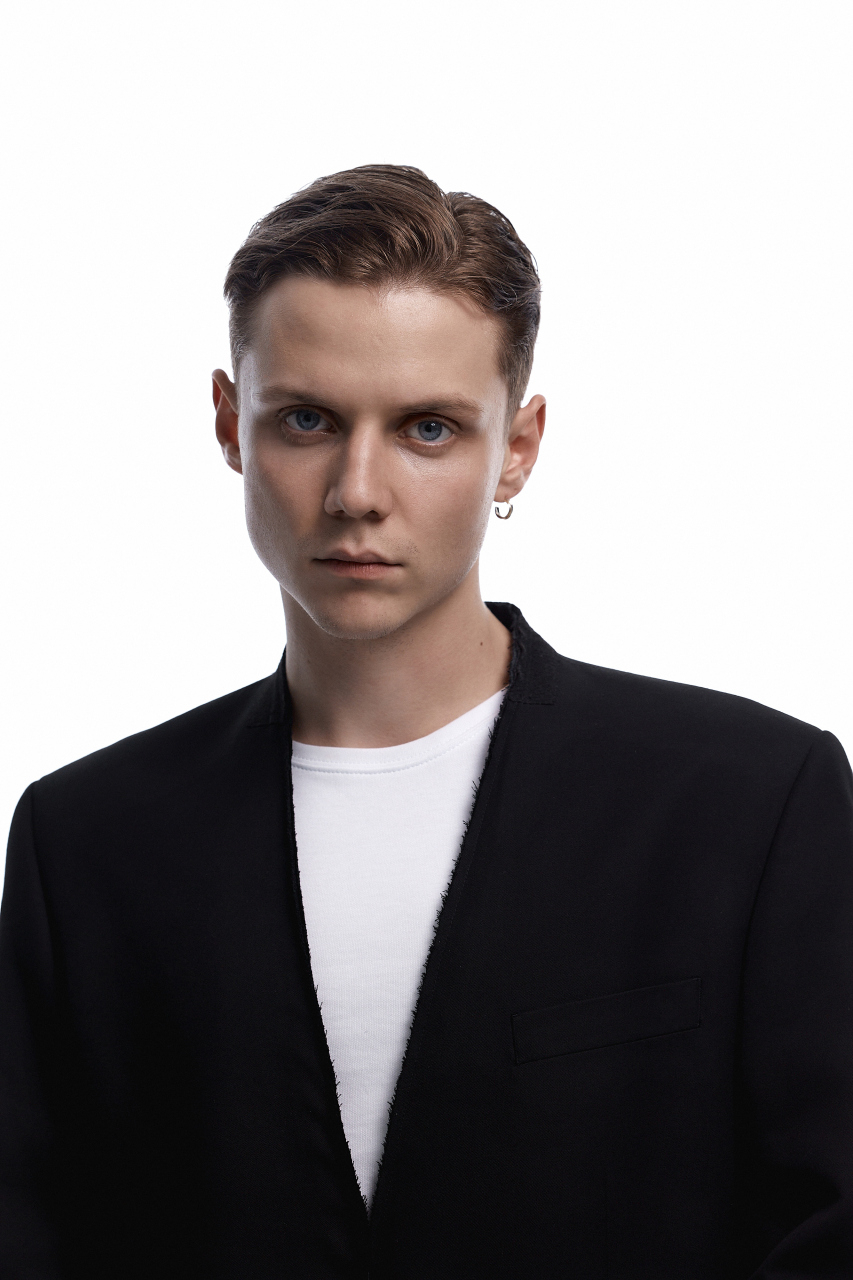 Ваня Дмитриенко