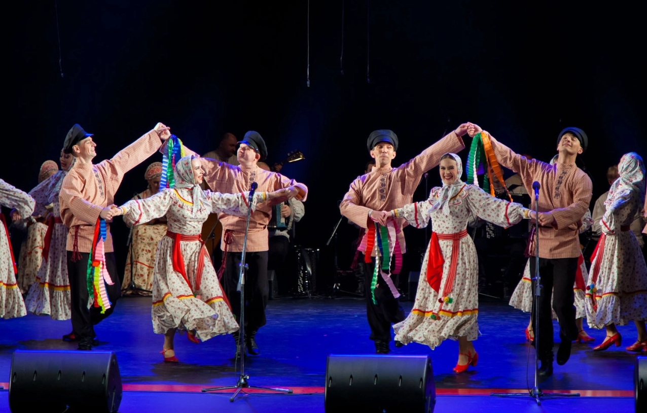 Рождественский концерт Уральского народного хора.