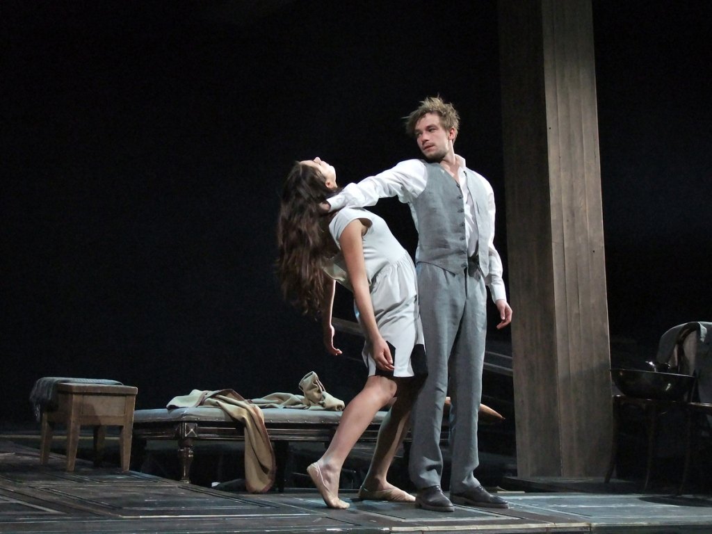 Гастроли театра имени А.С.Пушкина "ВИШНЕВЫЙ САД"