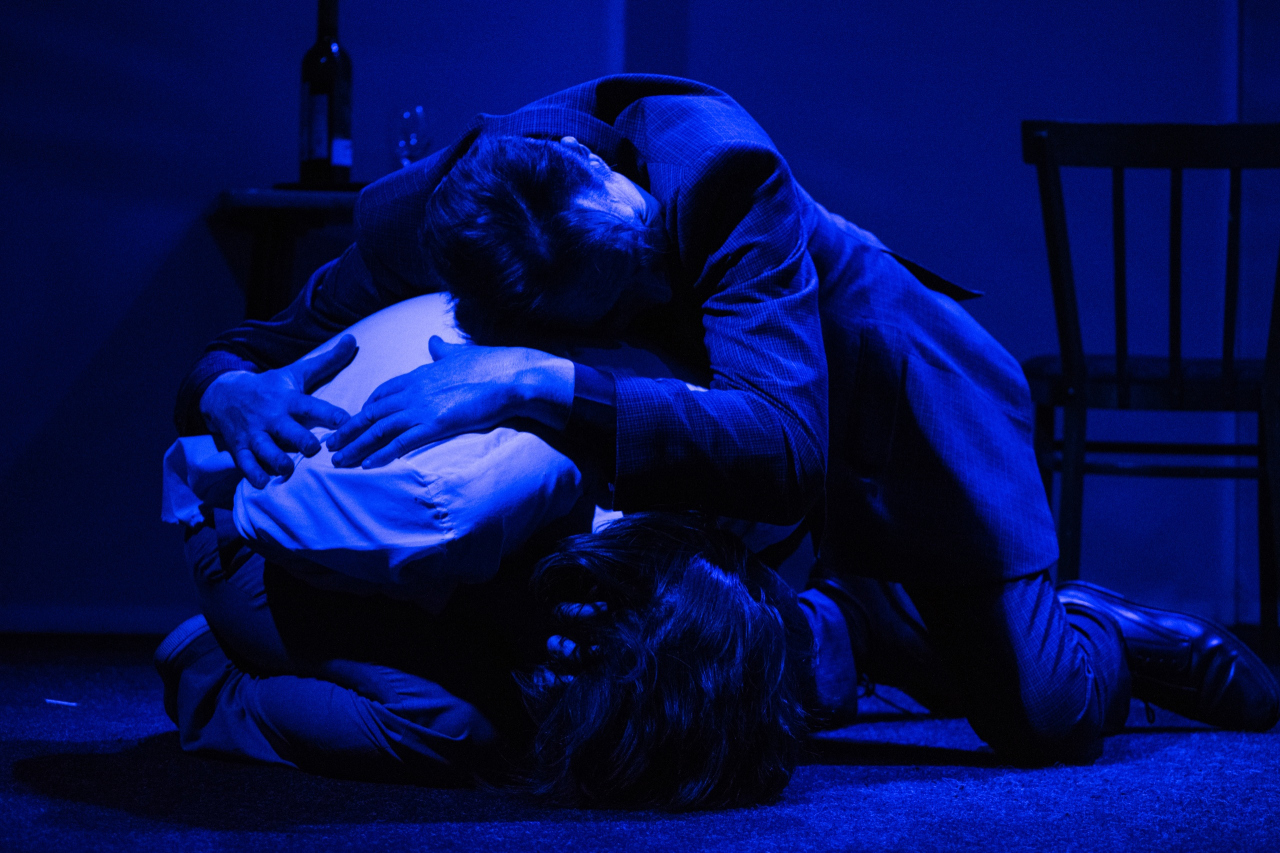 Летящие к свету - мастерская сатиры