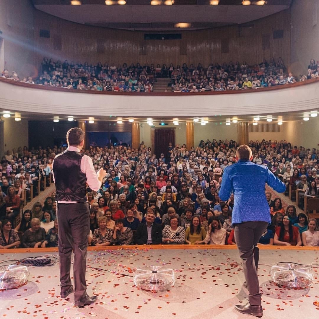 Шоу "ДАМСКИЕ УГОДНИКИ" с программой "Ты моя ЦАРИЦА"