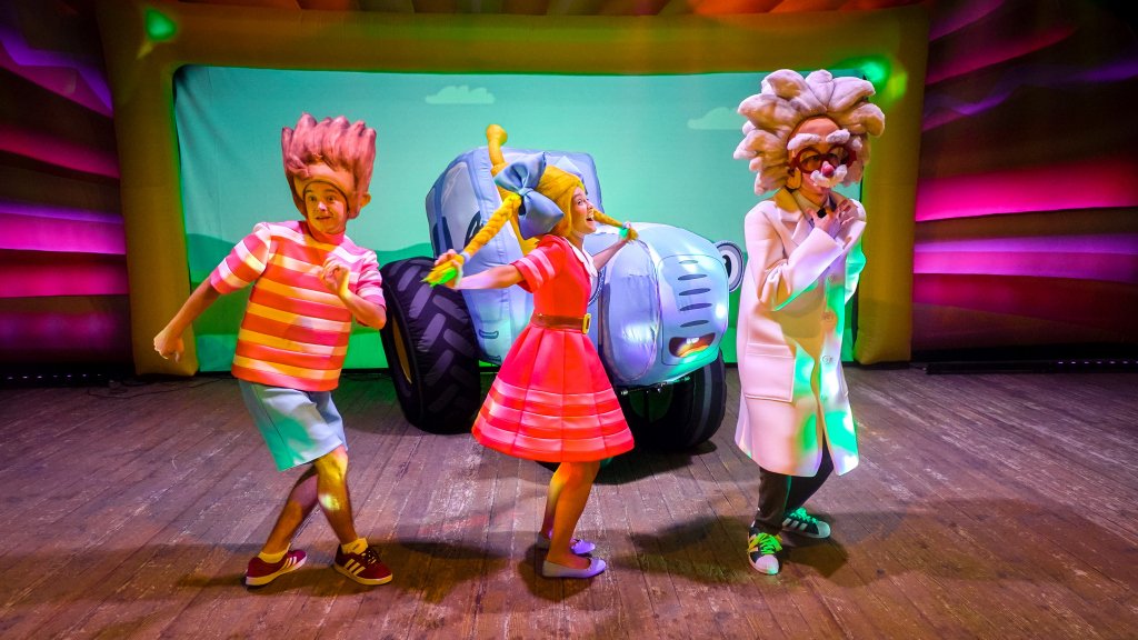 Синий трактор Деда Мороза