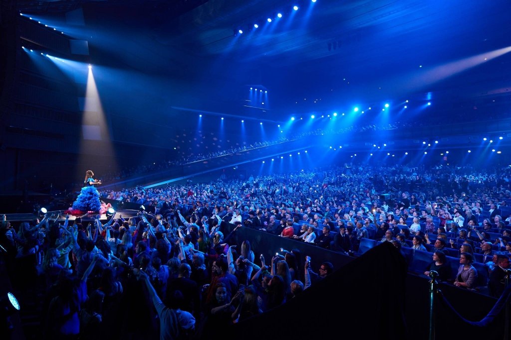 НАТАША КОРОЛЕВА с новой ШОУ программой "ЯГОДКА"