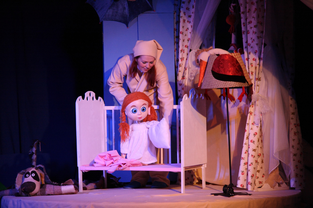 Как Маша поссорилась с подушкой