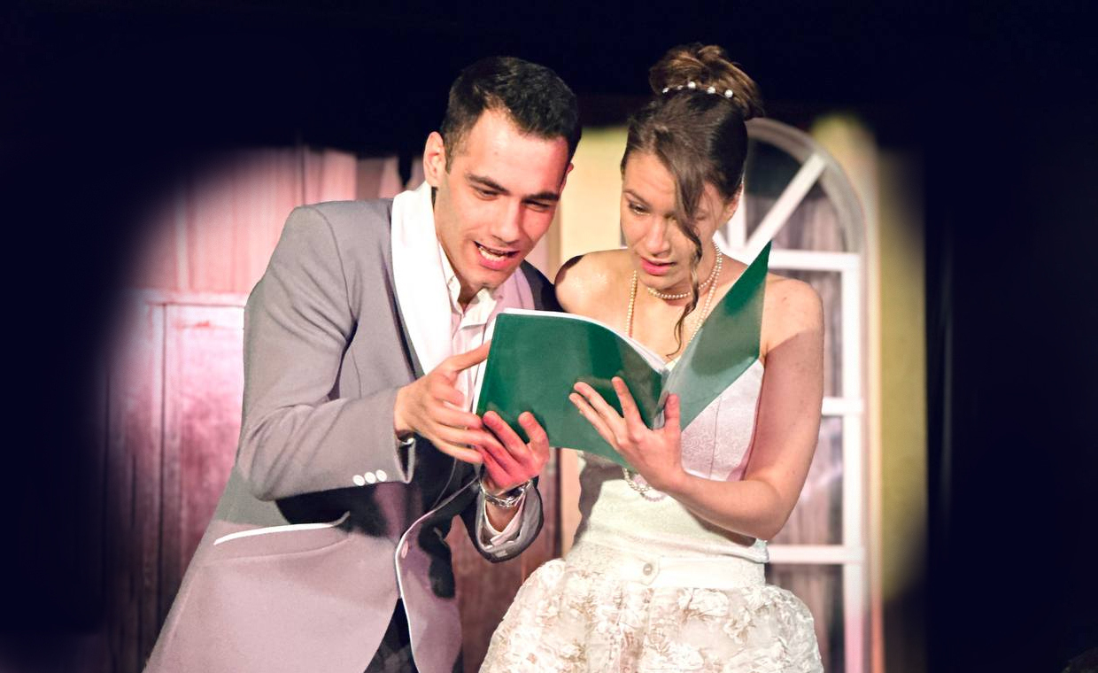 Брачная ночь втроём. Премьера!