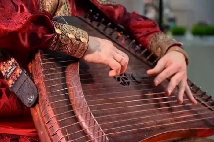 Семейный выходной. Концерт "Привет, гусли"