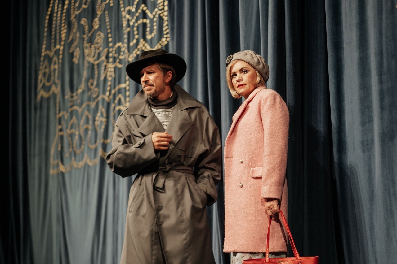 Вот и свела судьба нас