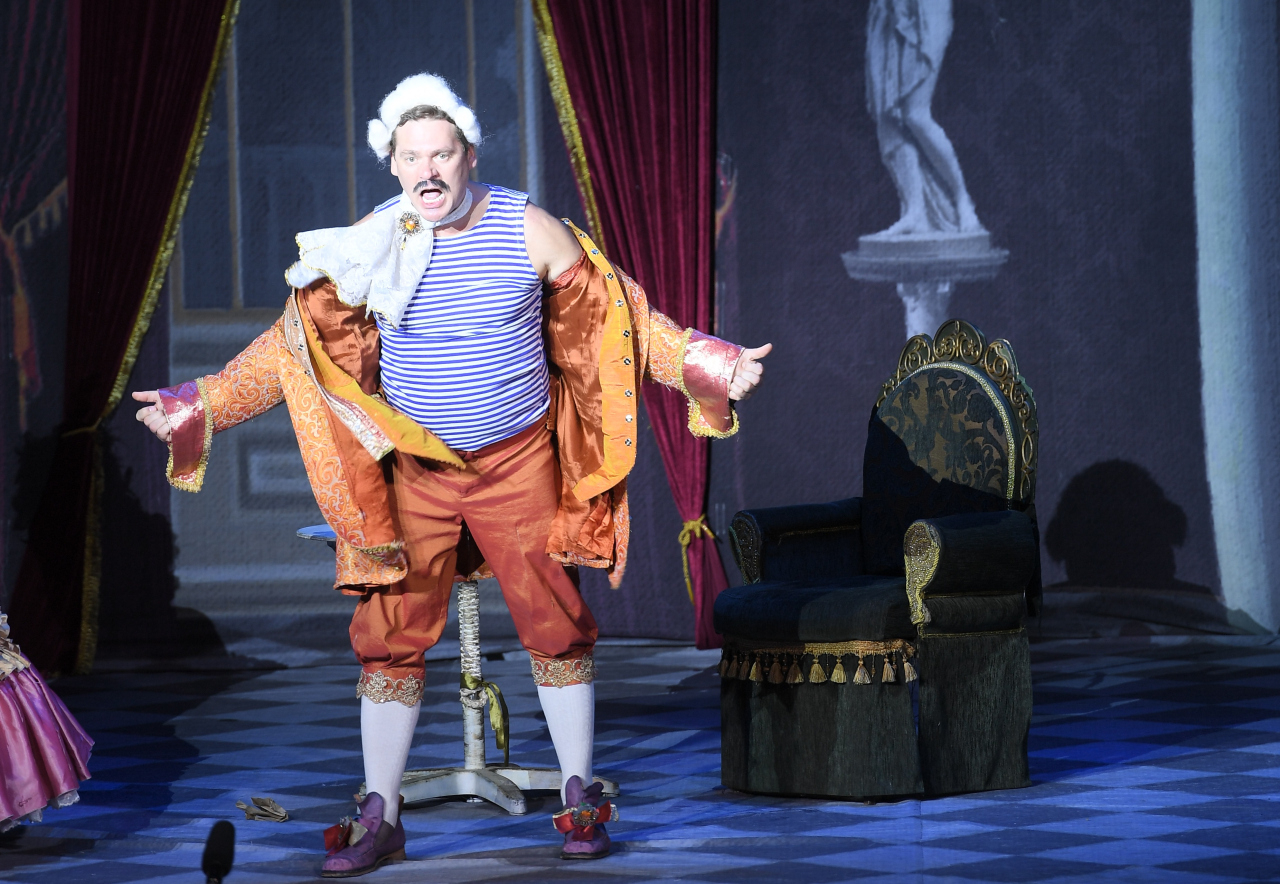 Спектакль "Дублеры или ищем мужа"