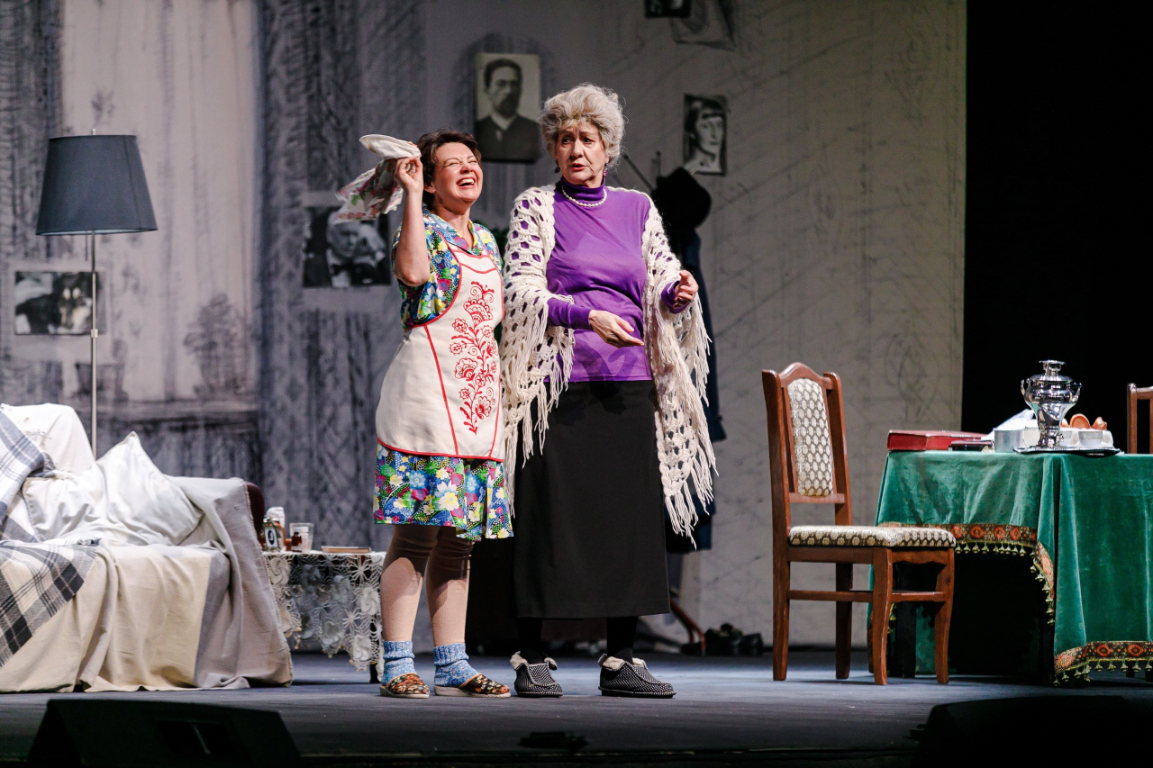 РАНЕВСКАЯ. ОДИНОКАЯ НАСМЕШНИЦА.