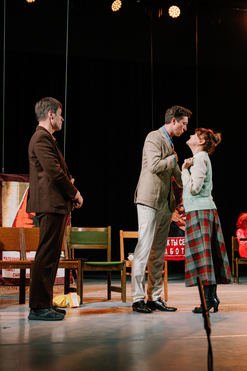 Московская Новогодняя премьера ! "СЛУЖЕБНЫЙ РОМАН" - Любимая всеми история!