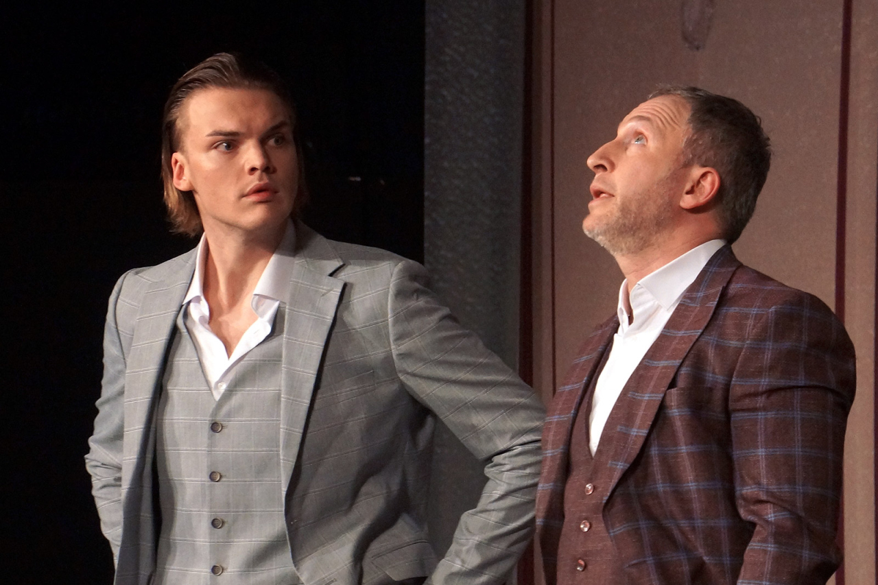 Танго на шестерых