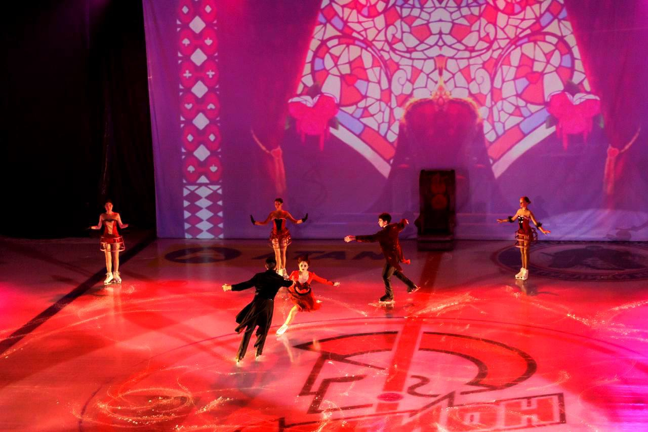 Алиса в стране чудес