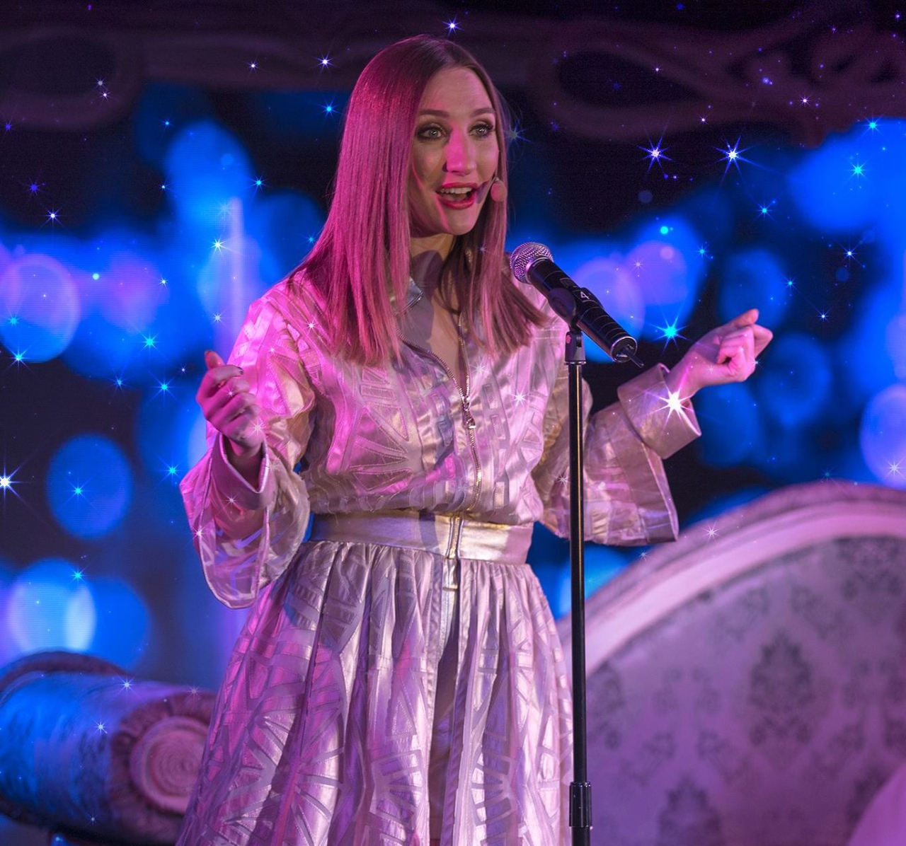 "Девичник". Максим Холл. 12+