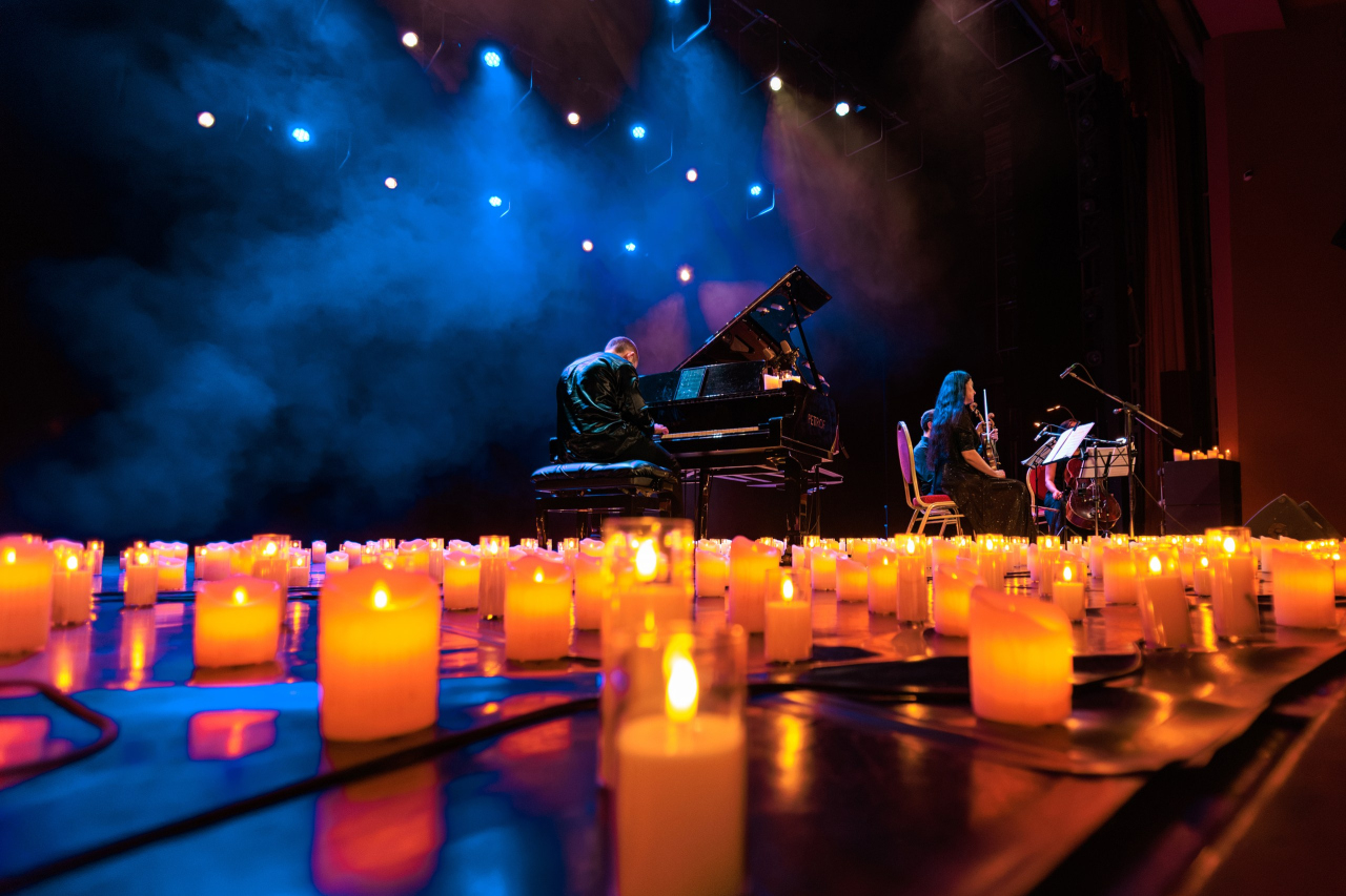 «ЛЮДОВИКО ЭЙНАУДИ: Неоклассика при свечах»