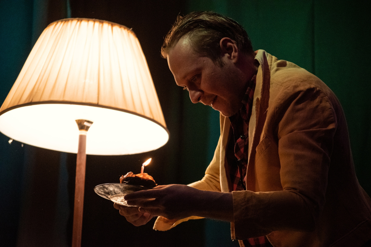 Уикенд на двоих - мастерская сатиры