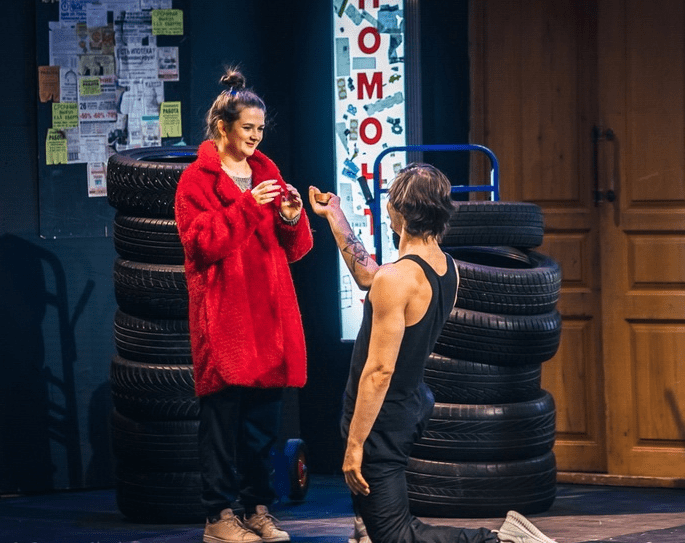 Змея золотая