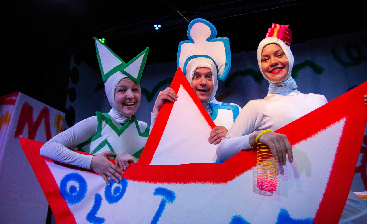 Бумажные человечки