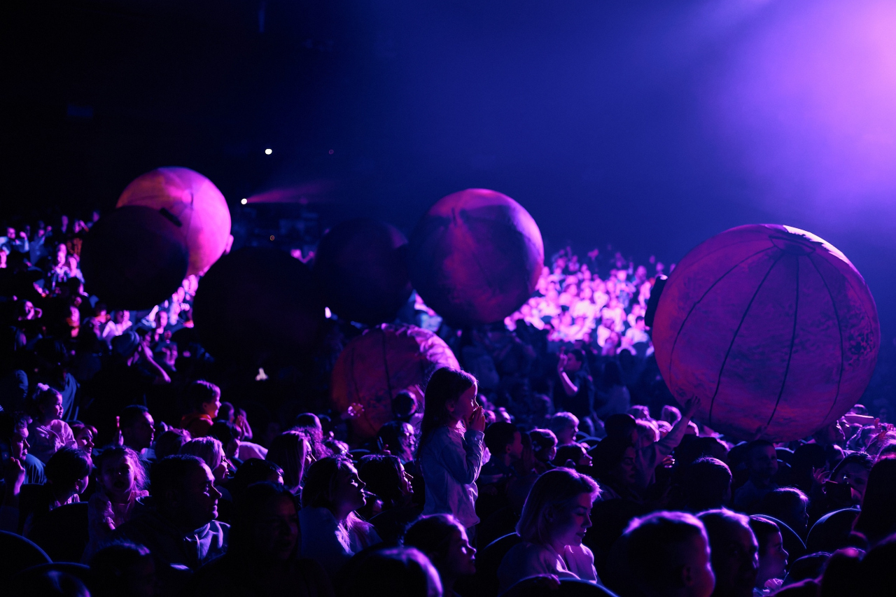 ЁЛКА ТЕЛЕКАНАЛА МУЛЬТ. ЖИВЫЕ КРАСКИ