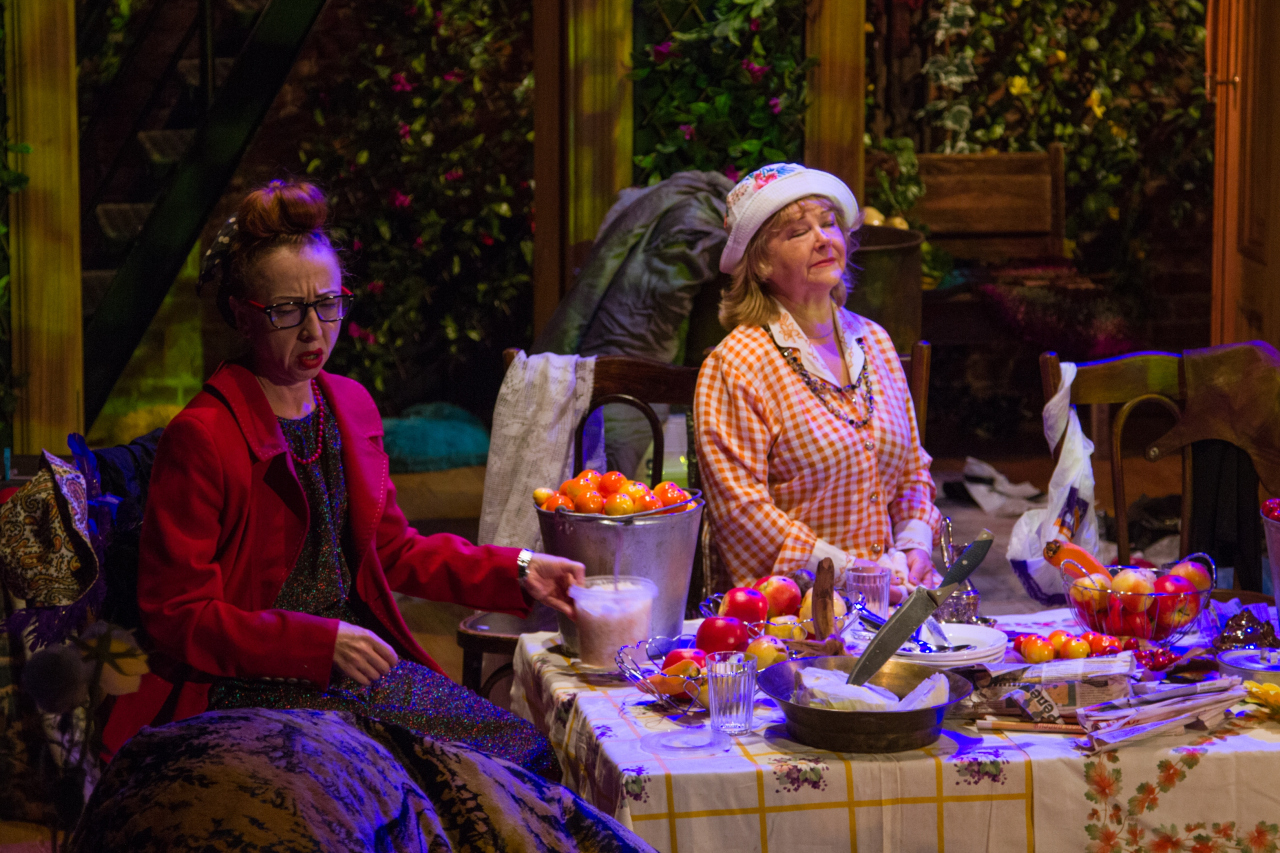 Дыроватый камень