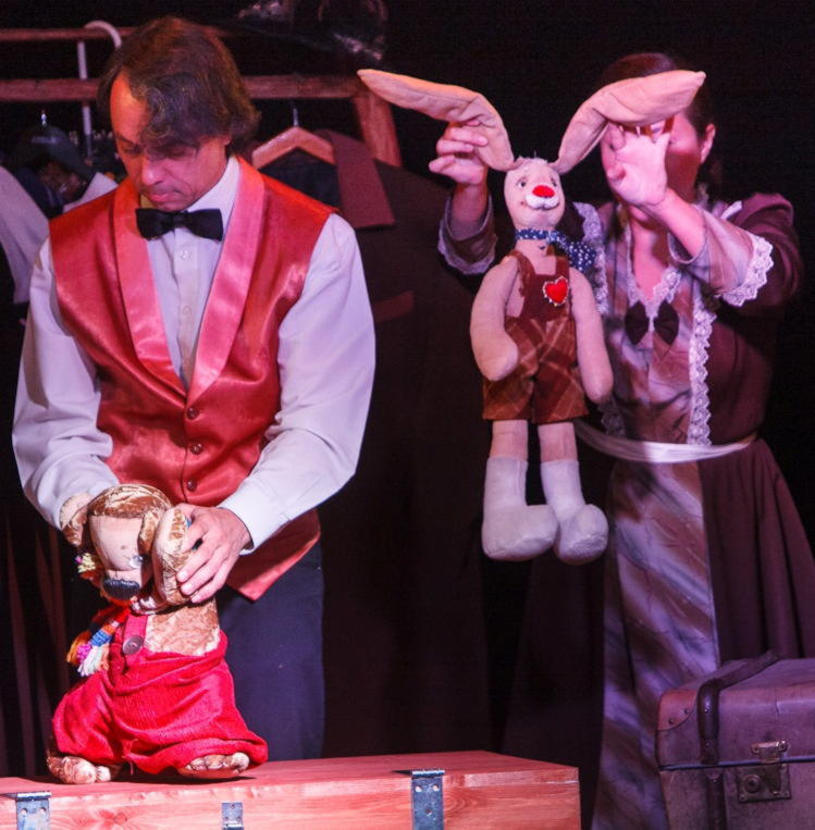 "Заяц-хвастун и волшебная пуговка". Максим Холл. 0+